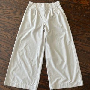 ATHLETA BROOKLYN WIDE LEG CROP SIZE 4